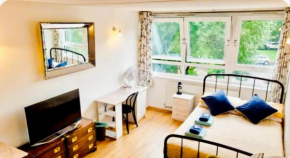 Spacious Double Room by Batteresa Park - Zone 1